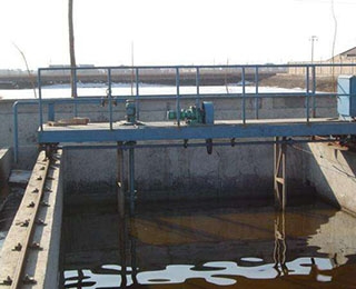 行車式刮油（yóu）刮渣機